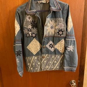 Keren Hart demin jacket. Size small. Embroidered